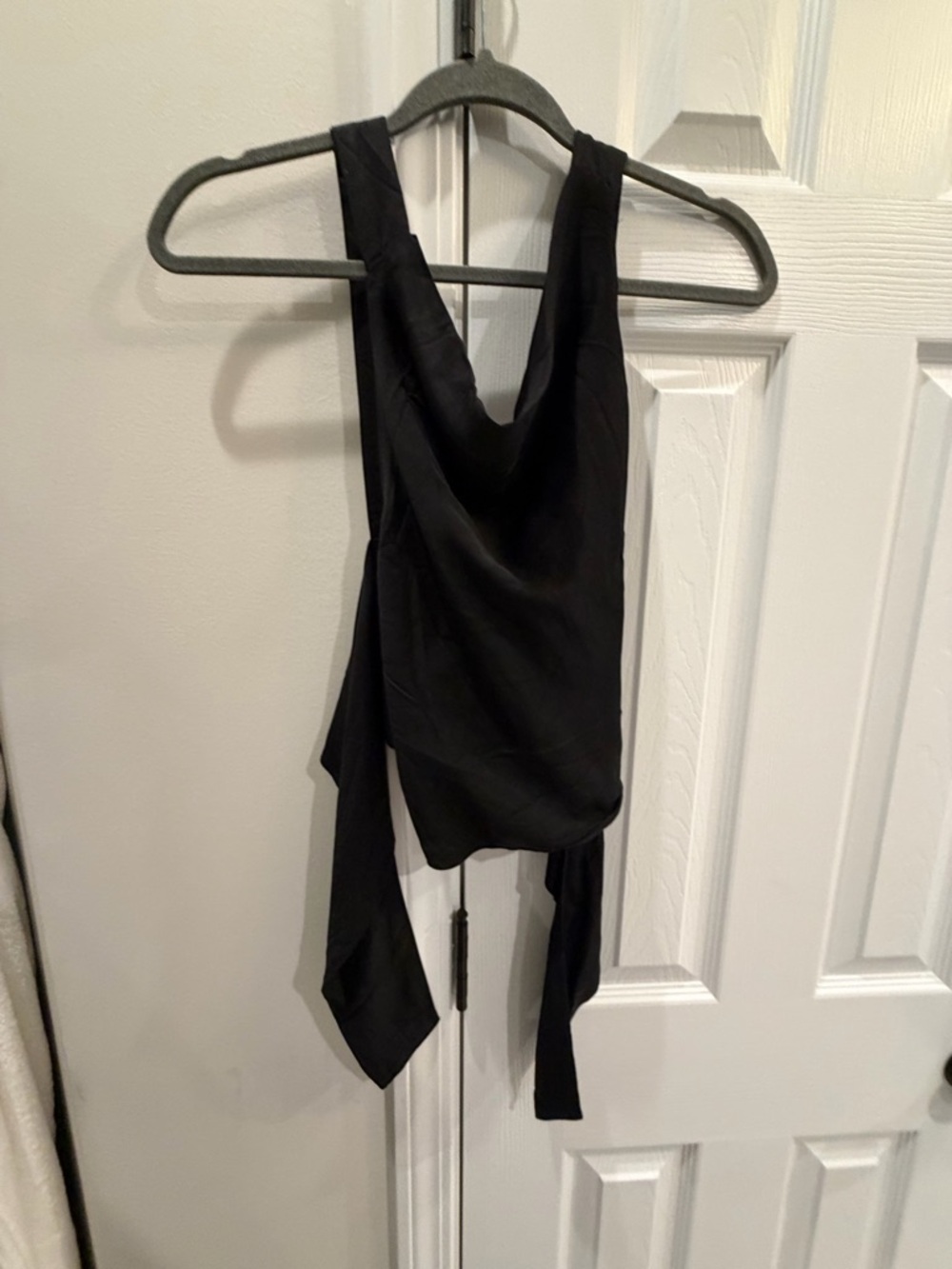 NWT - Bella Dahl Black Tie Back Bias Halter